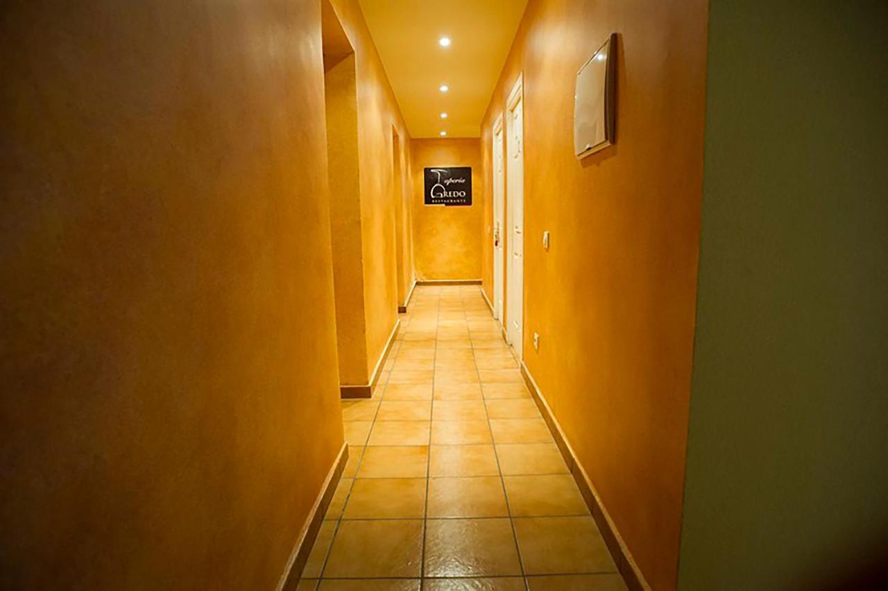 Hostal Velarde Талавера-де-ла-Рейна Экстерьер фото