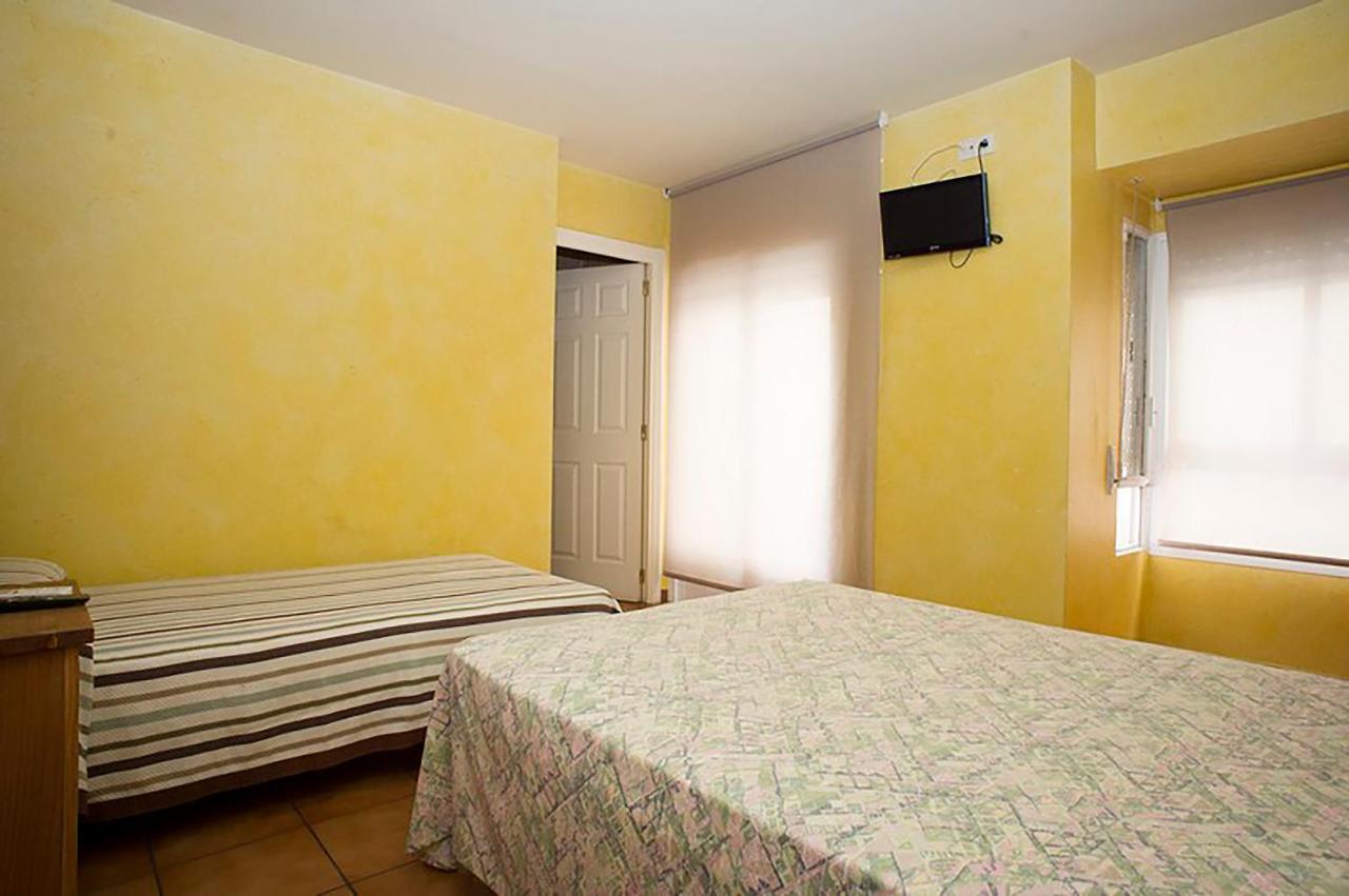 Hostal Velarde Талавера-де-ла-Рейна Экстерьер фото