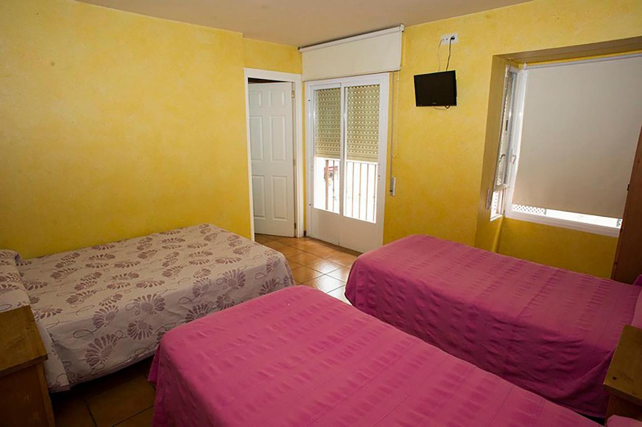 Hostal Velarde Талавера-де-ла-Рейна Экстерьер фото