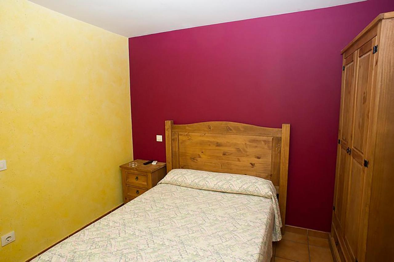 Hostal Velarde Талавера-де-ла-Рейна Экстерьер фото